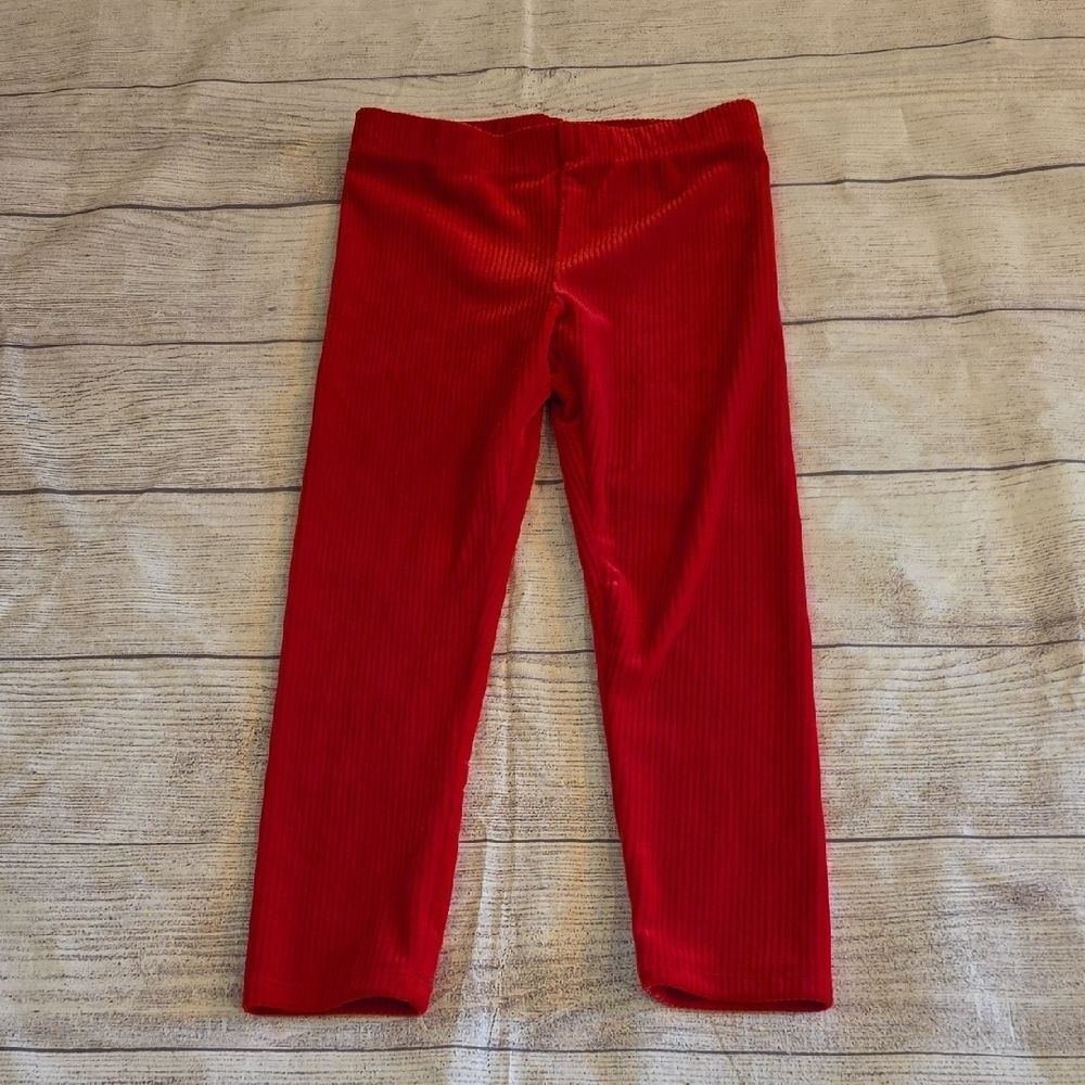 Vibrant Red Cropped Athletic Leggings